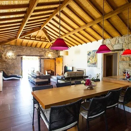 Luxury Spacious Farmhouse With Great Land Viewa * Селорику-ди-Башту